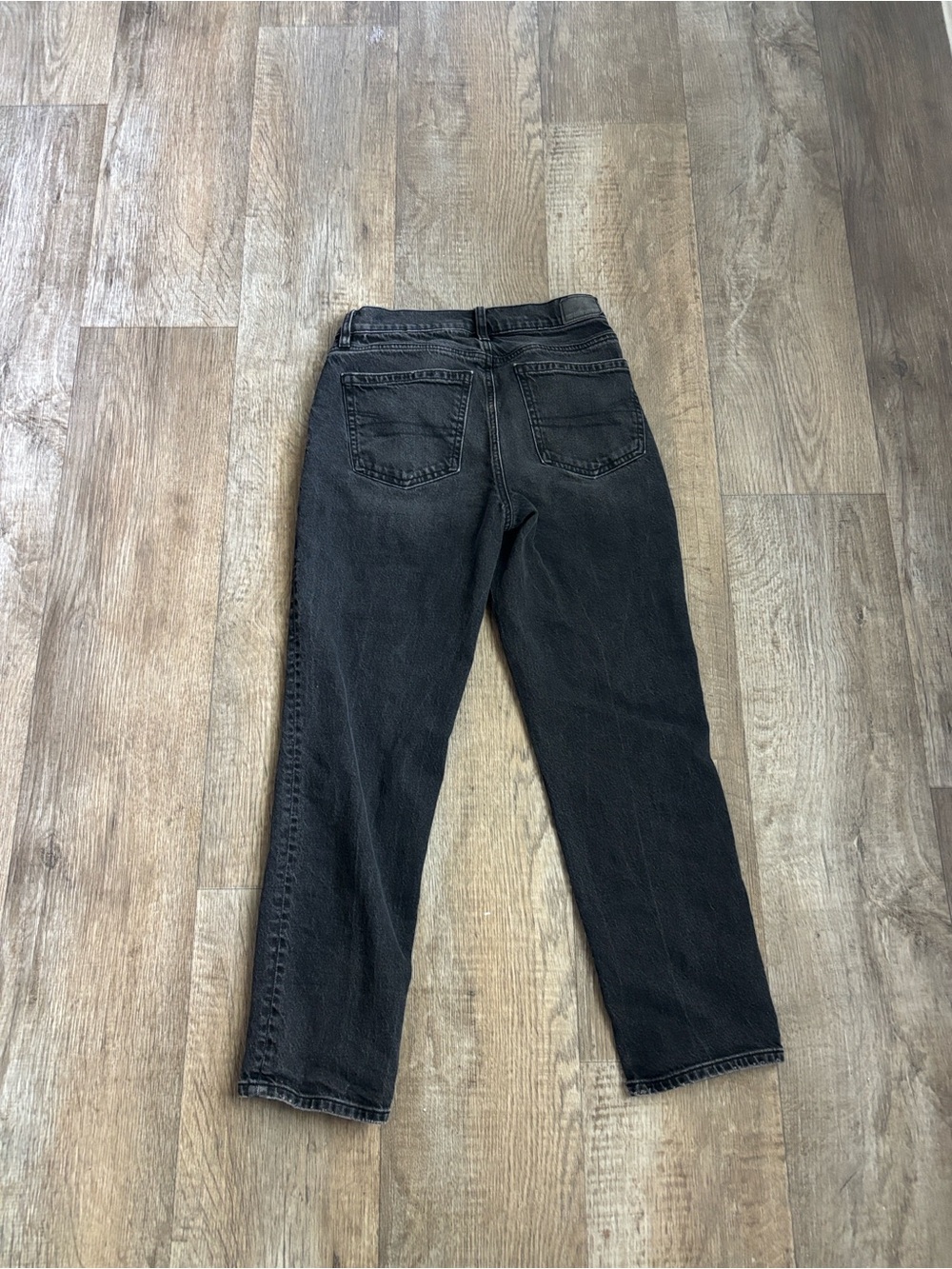 American Eagle Outfitters Women's Straight Leg Jeans - Washed Charcoal - Picture 4 of 5